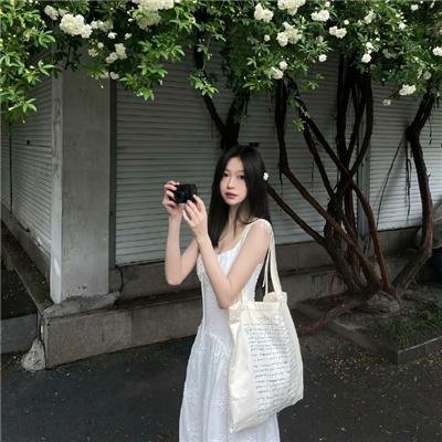 抓住稻草的野兽