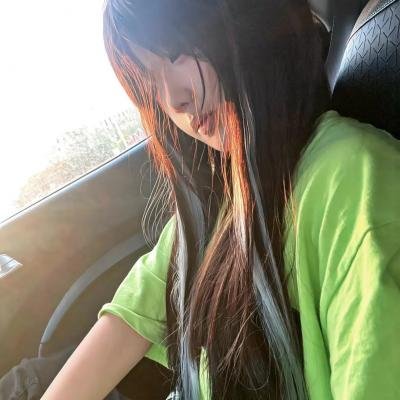 春花娇美可人儿